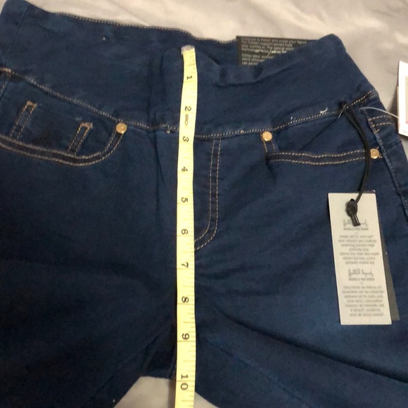 jeans. NWT - Picture 11 of 11